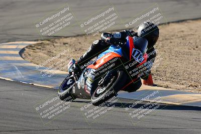 media/Jan-09-2022-SoCal Trackdays (Sun) [[2b1fec8404]]/Turns 9 and 8 (920am)/